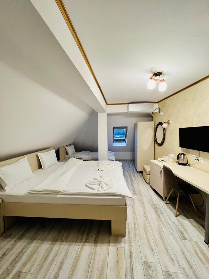 Hotel Marina Srl Bucureşti Exterior foto
